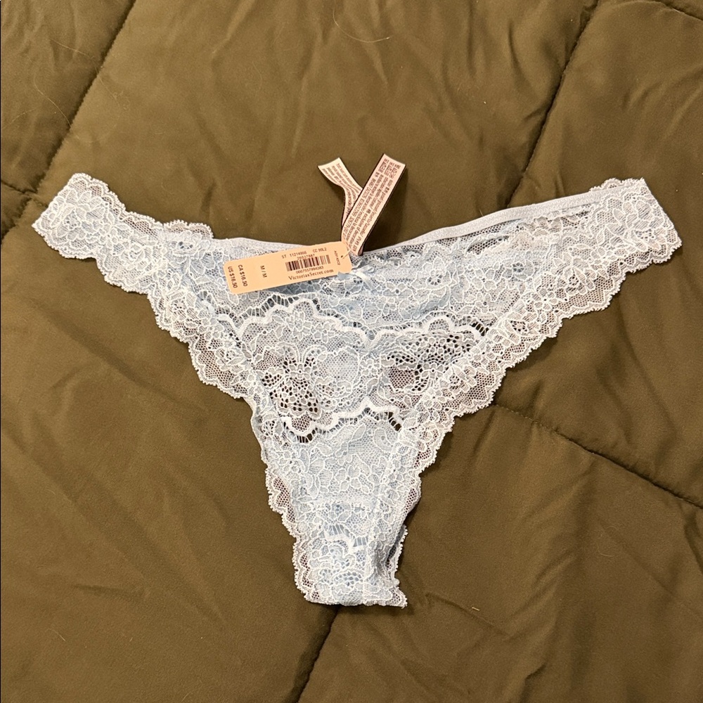 Victoria’s Secret Dream Angels Thong size M